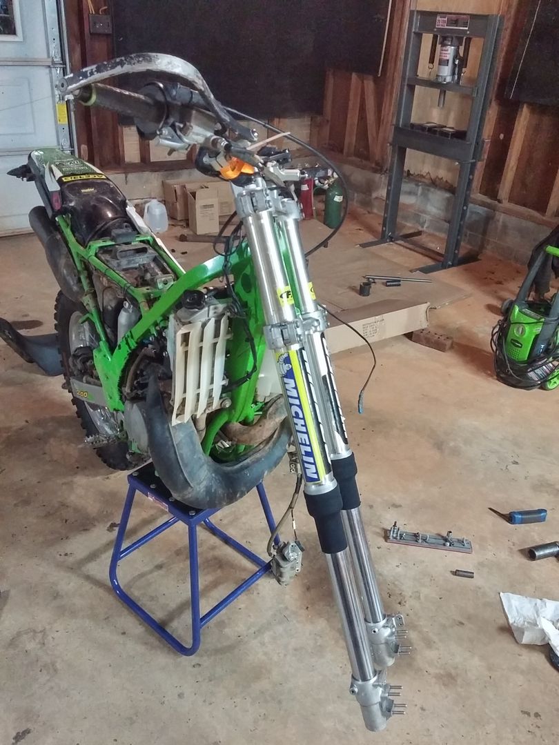 Finally finished my fork conversion.... lots of pics
